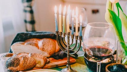 上海聚茸旺实业有限公司成立，注册资本7500万人民币