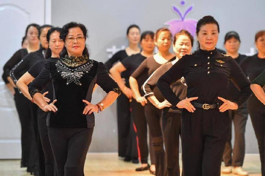 新华网财经观察丨“一课难求”的老年大学