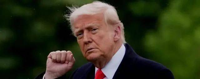 泽连斯基改了打法，“攻击”北约正式成员国，特朗普勃然大怒，俄军紧急出手，对外释放信息量大