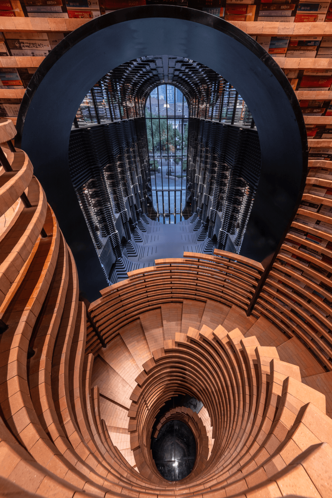 中国唯一！天津钟书阁斩获2025全球最美商业空间