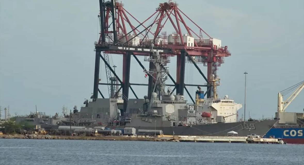 C-802导弹上岛，中式装甲大军随时开打，美军6架死神逼近委内瑞拉