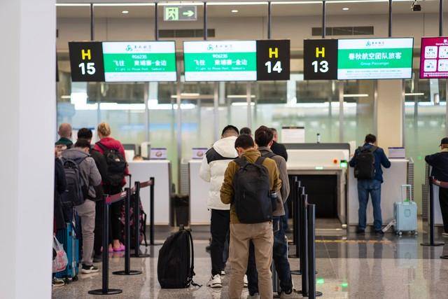 签证特朗普说停就停？美国今年撤销逾6000名学生签证