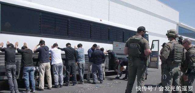 现代工厂在美遭突袭，韩工集体被捕，投资协议刚签就遇“下马威”