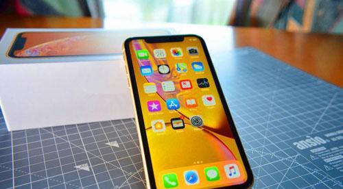 苹果xrp屏幕不耐脏(苹果xr屏幕材质容易刮花)