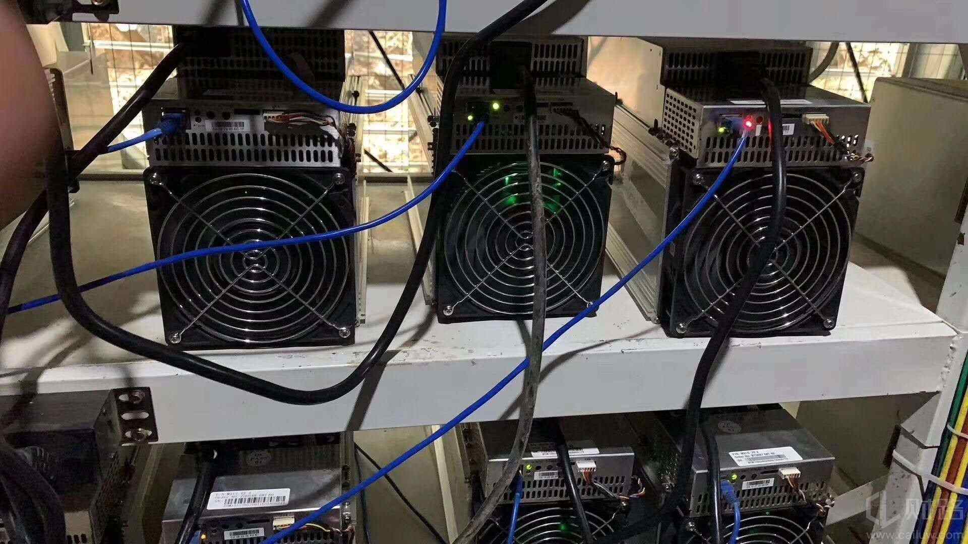 比特币矿机(比特币矿机一天能挖多少) 比特币矿机(比特币矿机一天能挖多少)